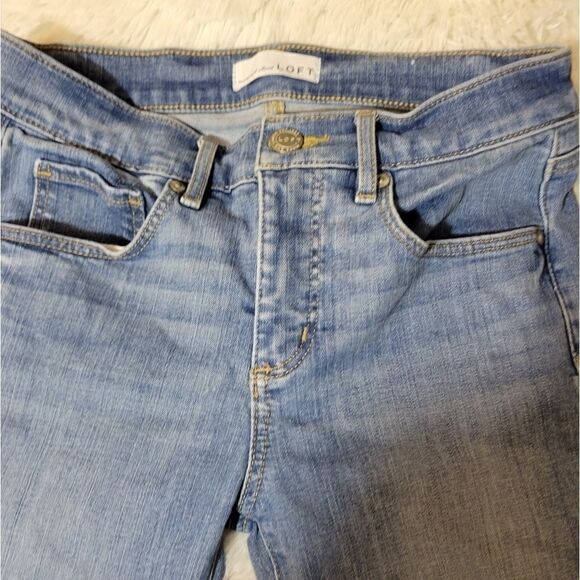 Loft Jeans Modern Skinny Crop Blue Medium Wash Raw Hem Embroidered Hem - Picture 9 of 10